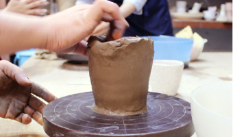 西新陶芸教室 カップの成形