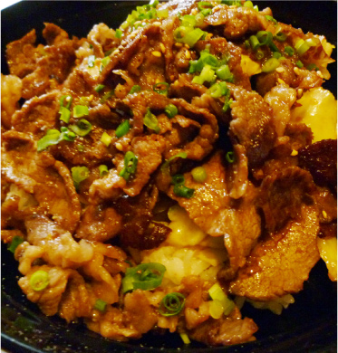 西新初喜　焼肉丼