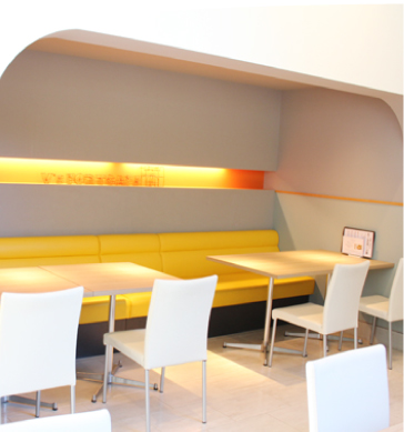 V's FORT CAFE(ヴィーズフォートカフェ) 店内