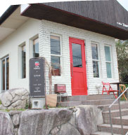 おでかけ糸島 いちご狩り cafe TANNAL(カフェタンナル) 外観