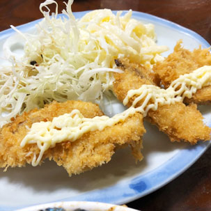 雑魚 ごまサバ丼　フライ