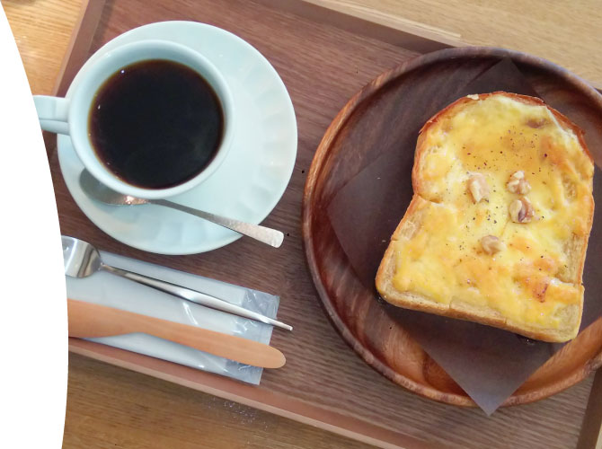 珈木コーヒー ブレンドの深煎り　ハニーチーズトースト