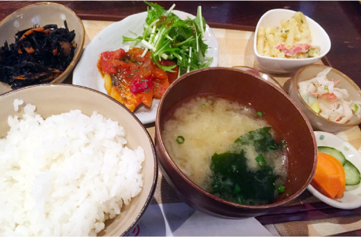 Café明估 Akko(カフェアッコ) 日替わりランチ