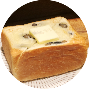 ロヂウラベーカリー ベーコンエッグのホットチャパタサンド