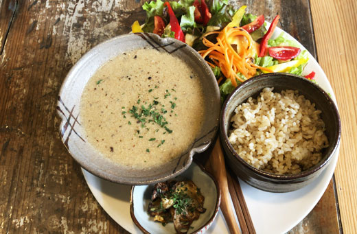 Cafe & bar Brisa do(ブリーザ・ド) あったかスープ・ランチ