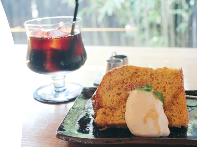Sumi Café デザートセット(金ゴマとさつま芋のシフォンケーキ・あびる珈琲ブレンドコーヒー)