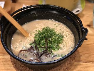 博多15ラーメン 博多豚骨炊き込み餃子（〆のラーメン付き）