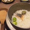 空豆と春鮭の炊き込み飯